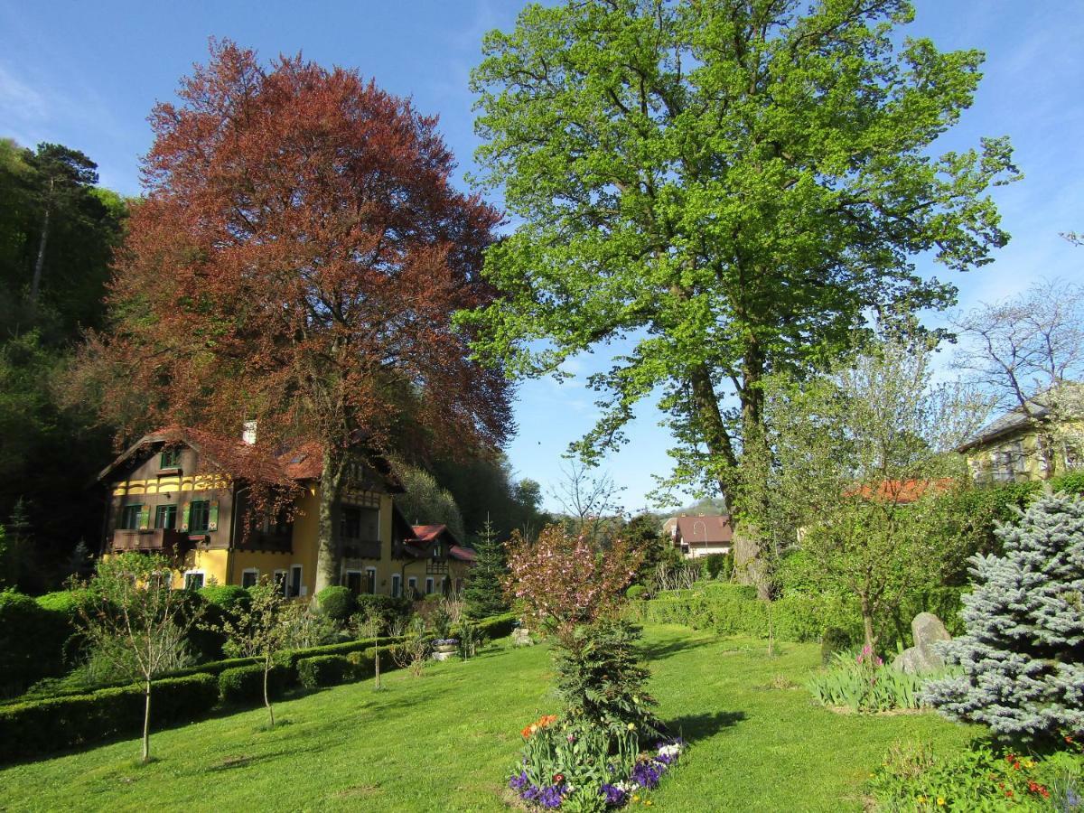 Villa Kreuthhof Appartements クロスターノイブルク エクステリア 写真